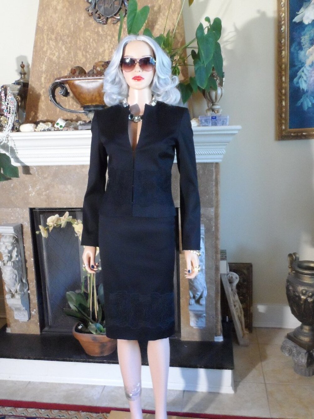 Carolina Herrera Black Wool Skirt Suit Size 2